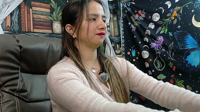 julietta   jackson online show from May 1, 2:27 am
