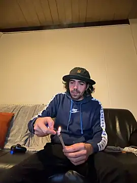 Snapshot of wolfwhite95 chatting on November 2, 2:58 am wolfwhite95 online show from November 2, 2:58 am