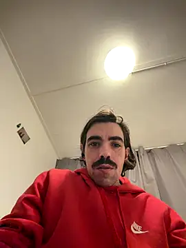 Snapshot of wolfwhite95 chatting on November 27, 10:45 pm wolfwhite95 online show from November 27, 10:45 pm