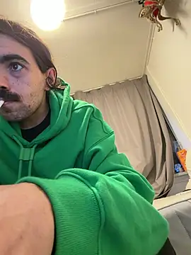 Snapshot of wolfwhite95 chatting on January 9, 3:15 pm wolfwhite95 online show from January 9, 3:15 pm