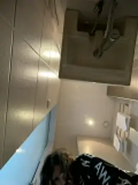 Snapshot of wolfwhite95 chatting on February 1, 1:31 pm wolfwhite95 online show from February 1, 1:31 pm