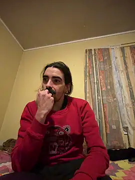 Snapshot of wolfwhite95 chatting on February 3, 10:15 pm wolfwhite95 online show from February 3, 10:15 pm