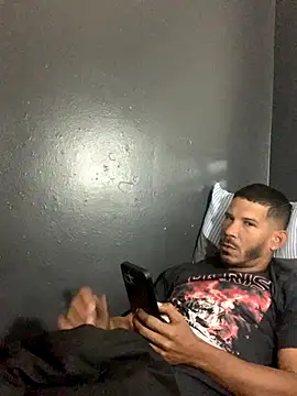Snapshot of Chico_Bellaco chatting on October 11, 12:58 pm Chico Bellaco online show from October 11, 12:58 pm