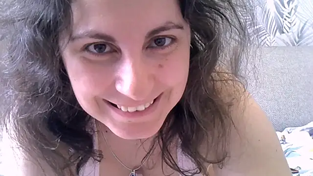 Snapshot of ShelaDiass chatting on March 28, 3:39 am ShelaDiass online show from March 28, 3:39 am