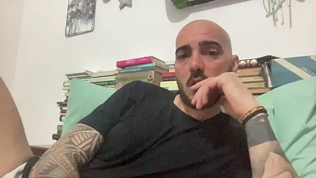 alessandromori91 online show from April 17, 6:55 pm