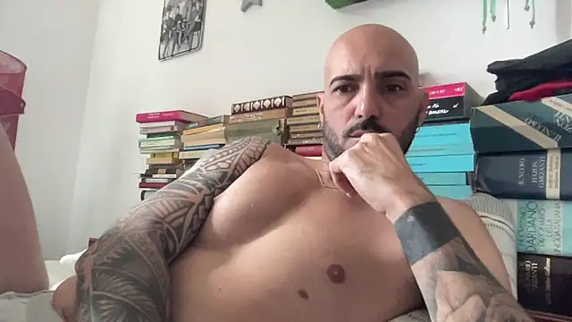 alessandromori91 online show from June 5, 7:36 am