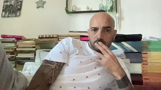 alessandromori91 online show from June 8, 5:30 am