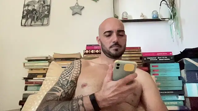 alessandromori91 online show from June 19, 8:07 am