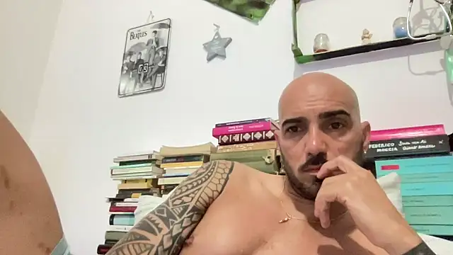 alessandromori91 online show from June 22, 9:01 pm