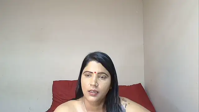 Snapshot of XIndianintimacy chatting on January 31, 12:39 am XIndianintimacy online show from January 31, 12:39 am