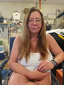 MsShelby40 online show from August 5, 5:49 pm