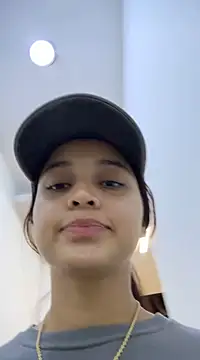 MollySanders    online show from January 9, 6:04 pm