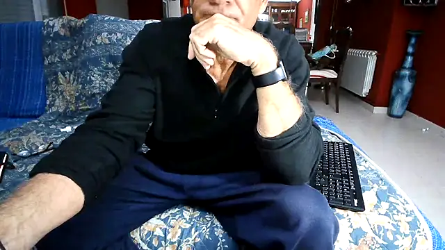 maduroguapo online show from November 8, 9:46 pm