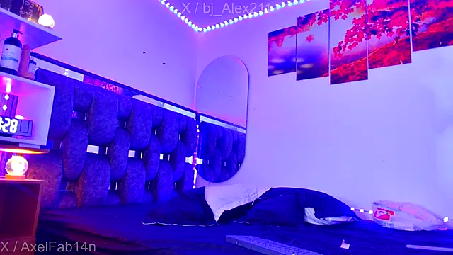 Alex and Fabian online show from November 18, 8:35 pm