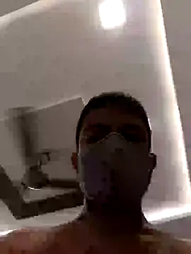 Snapshot of lovablesam chatting on December 6, 9:13 pm lovablesam online show from December 6, 9:13 pm