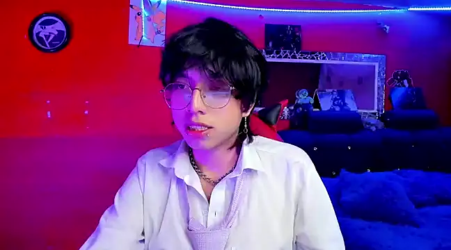 Snapshot of AnggelONfiree chatting on December 21, 3:03 am AnggelONfiree online show from December 21, 3:03 am