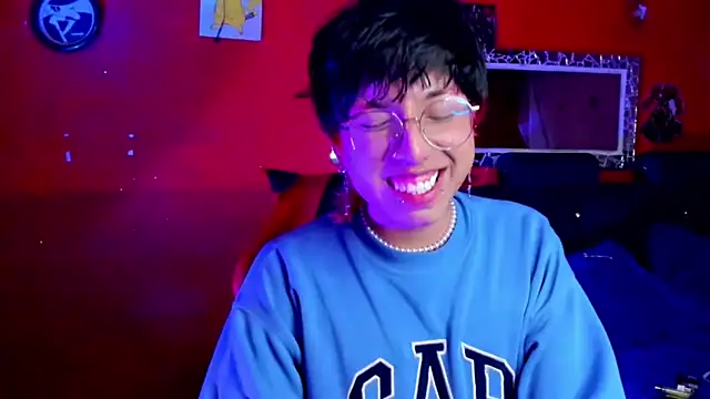 Snapshot of AnggelONfiree chatting on February 18, 9:10 am AnggelONfiree online show from February 18, 9:10 am