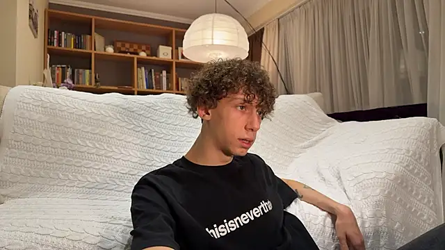 Snapshot of oypo chatting on January 24, 6:25 pm oypo online show from January 24, 6:25 pm