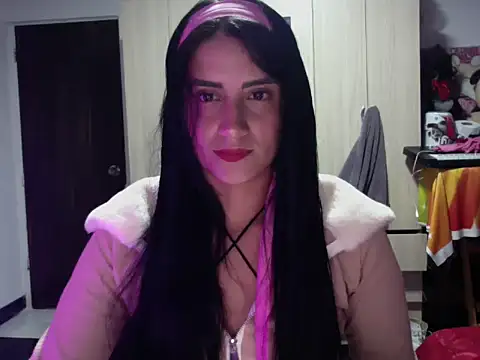 Snapshot of BulmaStar chatting on June 11, 12:32 am BulmaStar online show from June 11, 12:32 am