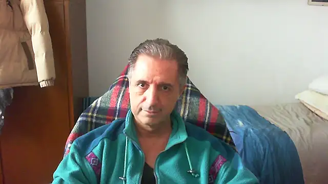 lliuk70mi online show from March 6, 2:24 pm