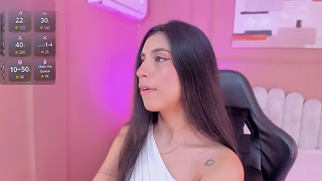 zia cooper online show from March 4, 6:47 pm