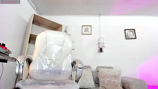 Snapshot of Alexx_Scoot chatting on March 11, 10:53 pm Alexx Scoot online show from March 11, 10:53 pm