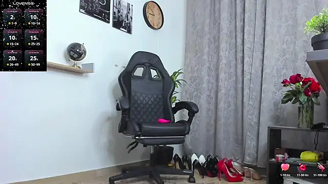 SophieBaker   online show from February 9, 1:53 am