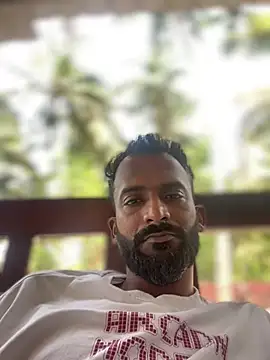 Snapshot of bigfatdick111 chatting on February 25, 8:57 am bigfatdick111 online show from February 25, 8:57 am