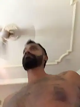bigfatdick111 online show from May 29, 5:49 am