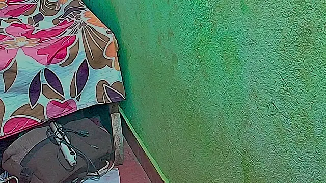 Snapshot of Angel-dust09 chatting on January 31, 1:01 am Angel-dust09 online show from January 31, 1:01 am