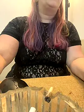 Snapshot of Popinasq chatting on November 23, 6:46 am Popinasq online show from November 23, 6:46 am