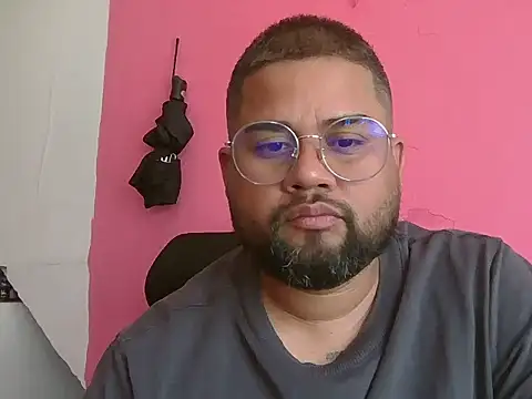 GABRIELGARCIA1313 online show from January 18, 5:50 pm