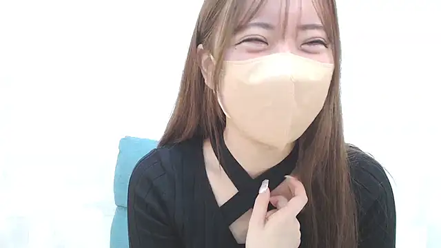 Snapshot of LOVE_MOMO_LOVE chatting on December 14, 11:50 am LOVE MOMO LOVE online show from December 14, 11:50 am