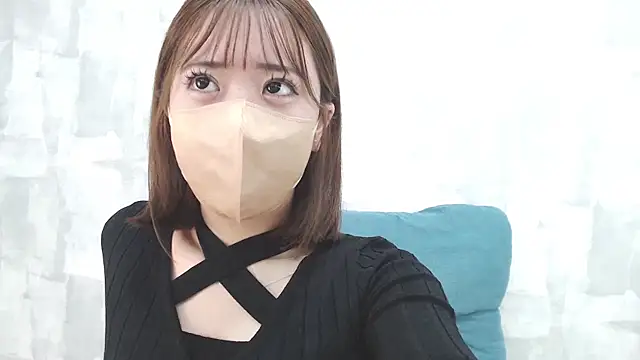 Snapshot of LOVE_MOMO_LOVE chatting on January 13, 11:30 am LOVE MOMO LOVE online show from January 13, 11:30 am