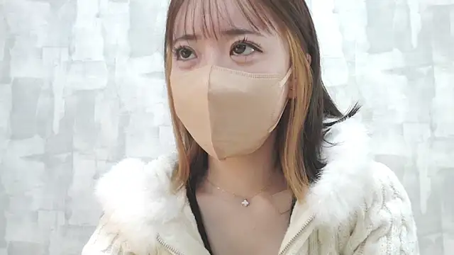 Snapshot of LOVE_MOMO_LOVE chatting on January 19, 11:12 am LOVE MOMO LOVE online show from January 19, 11:12 am