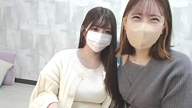 Snapshot of LOVE_MOMO_LOVE chatting on January 25, 11:44 am LOVE MOMO LOVE online show from January 25, 11:44 am