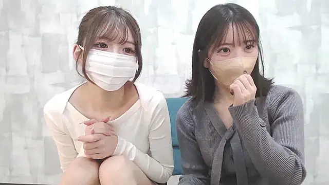 Snapshot of LOVE_MOMO_LOVE chatting on January 31, 11:35 am LOVE MOMO LOVE online show from January 31, 11:35 am