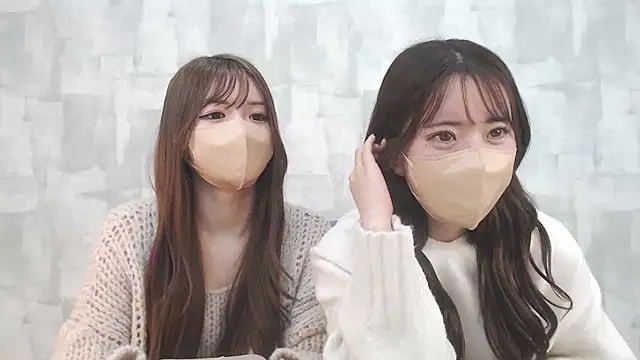 Snapshot of LOVE_MOMO_LOVE chatting on February 6, 2:48 pm LOVE MOMO LOVE online show from February 6, 2:48 pm