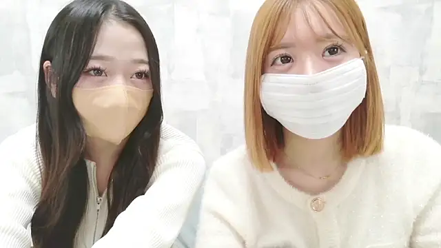 LOVE MOMO LOVE online show from January 15, 11:48 am
