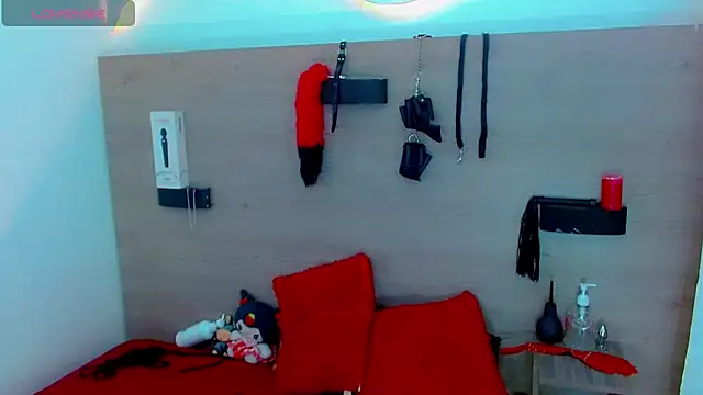 Isalombardi online show from April 15, 2:35 pm