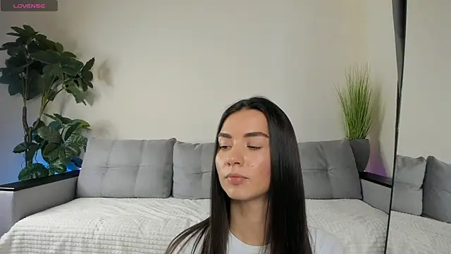 Snapshot of NicoleLuv chatting on December 4, 4:16 pm NicoleLuv online show from December 4, 4:16 pm