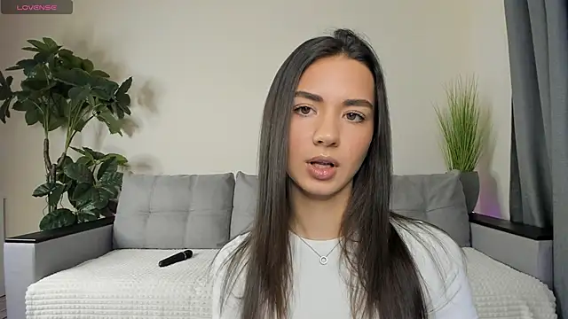 Snapshot of NicoleLuv chatting on December 9, 1:13 pm NicoleLuv online show from December 9, 1:13 pm