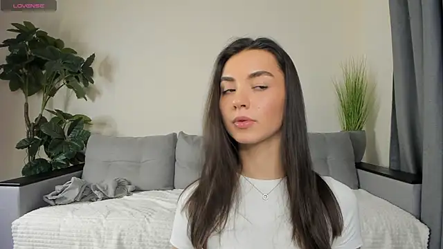 Snapshot of NicoleLuv chatting on December 12, 7:15 pm NicoleLuv online show from December 12, 7:15 pm