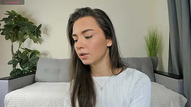 Snapshot of NicoleLuv chatting on December 13, 1:12 pm NicoleLuv online show from December 13, 1:12 pm