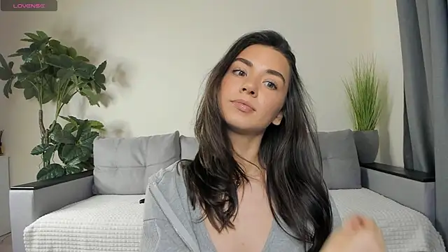 Snapshot of NicoleLuv chatting on December 19, 1:07 pm NicoleLuv online show from December 19, 1:07 pm