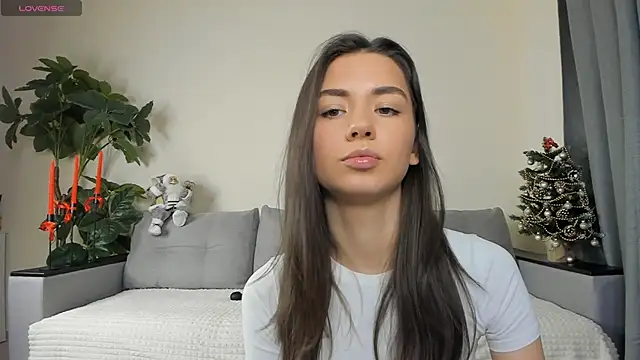 Snapshot of NicoleLuv chatting on December 27, 1:07 pm NicoleLuv online show from December 27, 1:07 pm