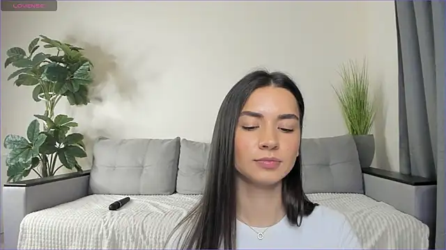 Snapshot of NicoleLuv chatting on January 16, 4:07 pm NicoleLuv online show from January 16, 4:07 pm