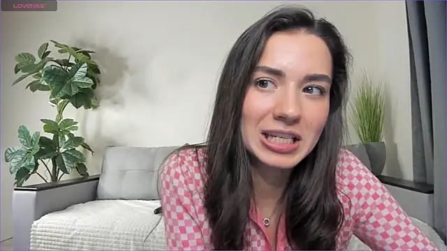 Snapshot of NicoleLuv chatting on January 31, 1:02 pm NicoleLuv online show from January 31, 1:02 pm