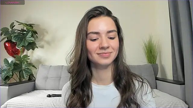 Snapshot of NicoleLuv chatting on February 27, 7:15 pm NicoleLuv online show from February 27, 7:15 pm