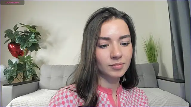 Snapshot of NicoleLuv chatting on March 3, 7:17 pm NicoleLuv online show from March 3, 7:17 pm